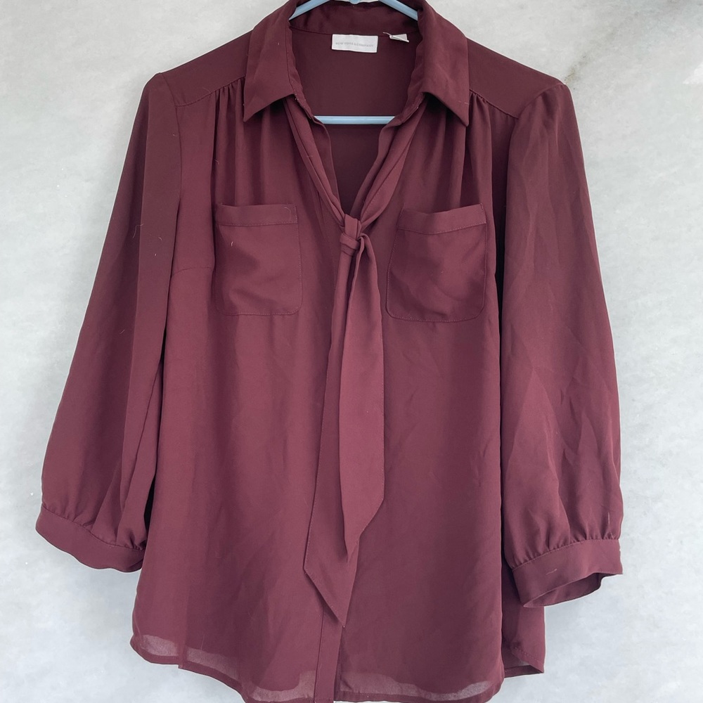 Ny&Co 3/4 sleeve size small, maroon button down with removable tie fabric